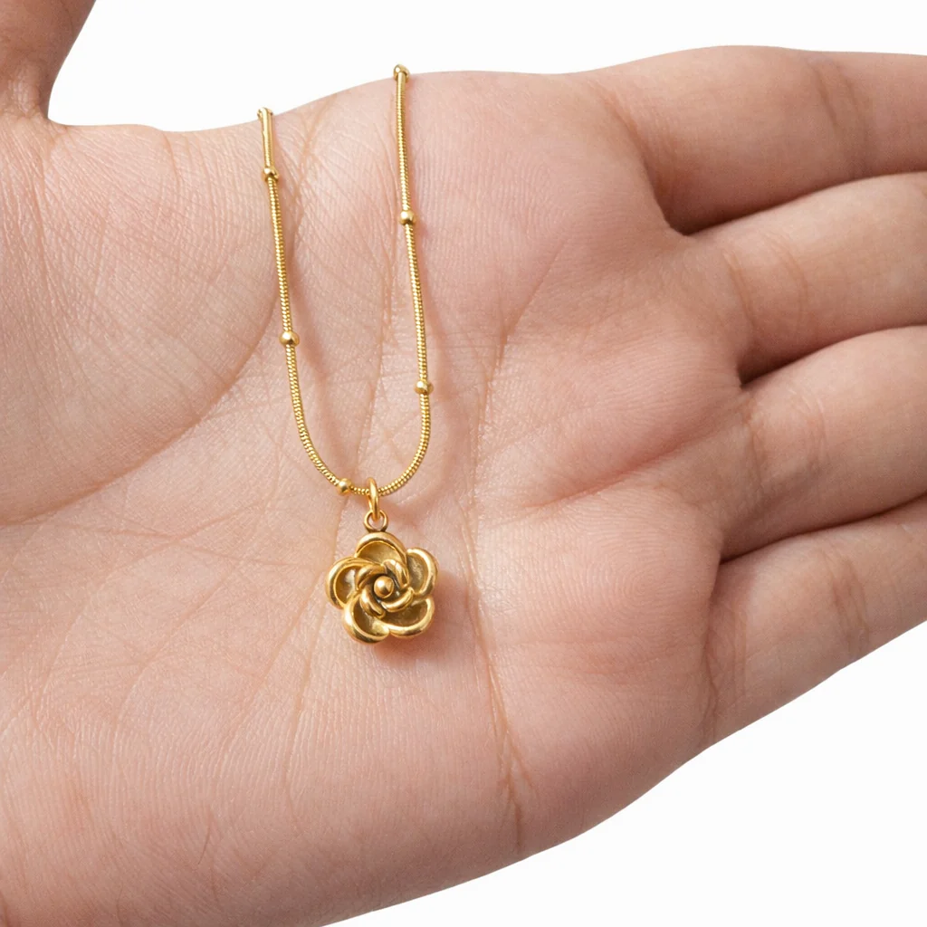 Flower Pendant Necklace | Anti-Tarnish