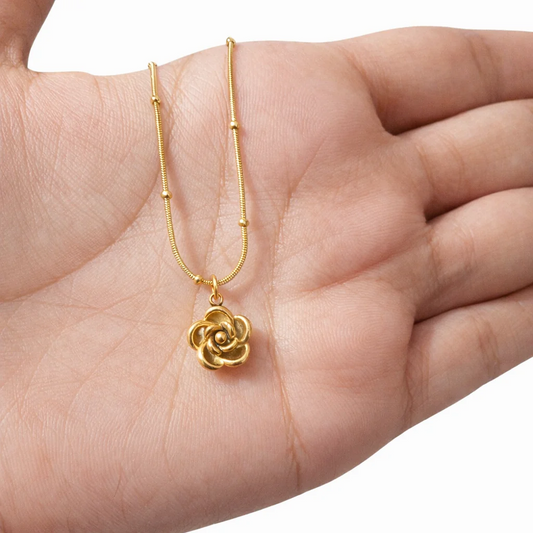 Flower Pendant Necklace | Anti-Tarnish